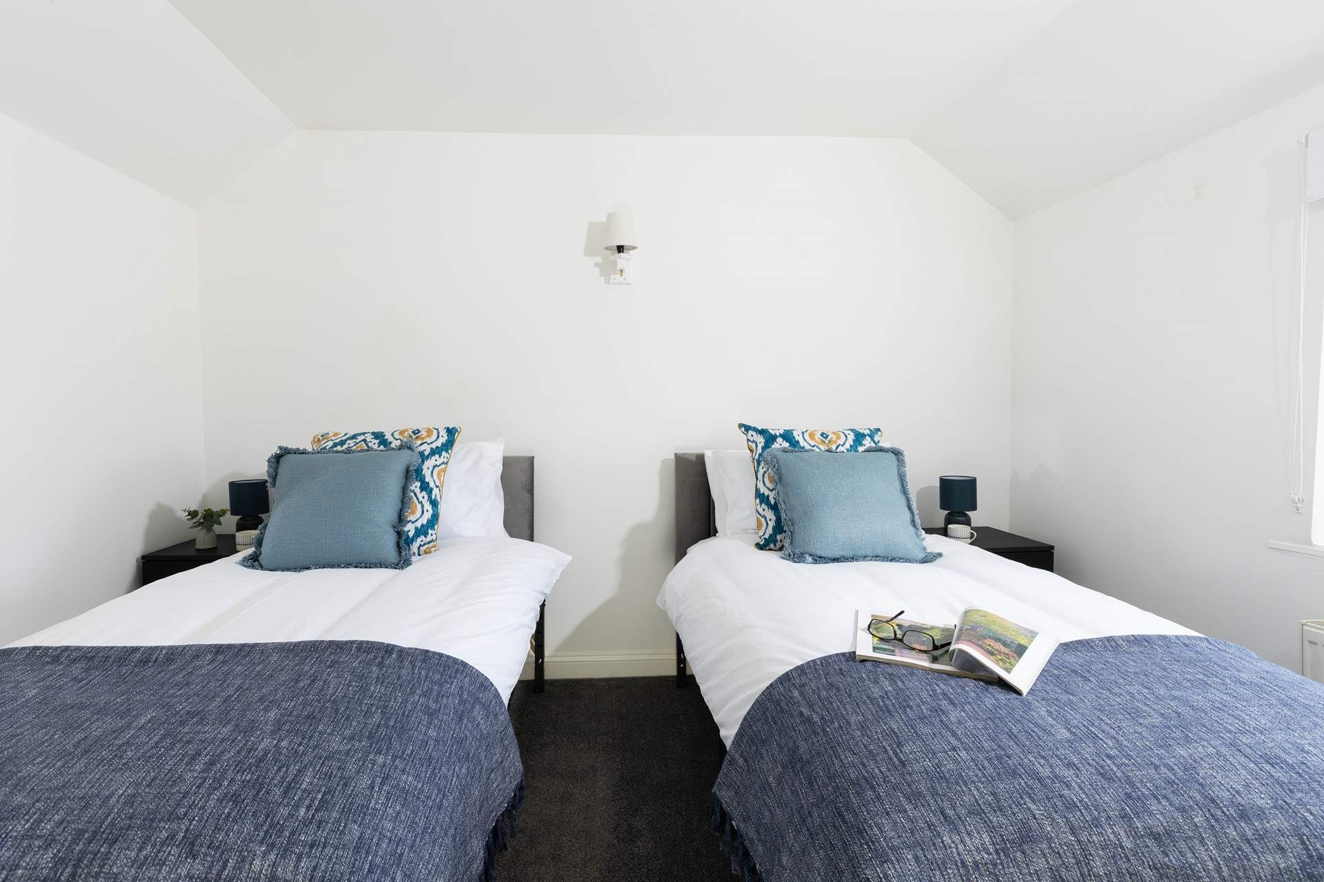 Bedroom 3 has a 'zip and link' bed so you can choose either twins or a super-king double bed. 