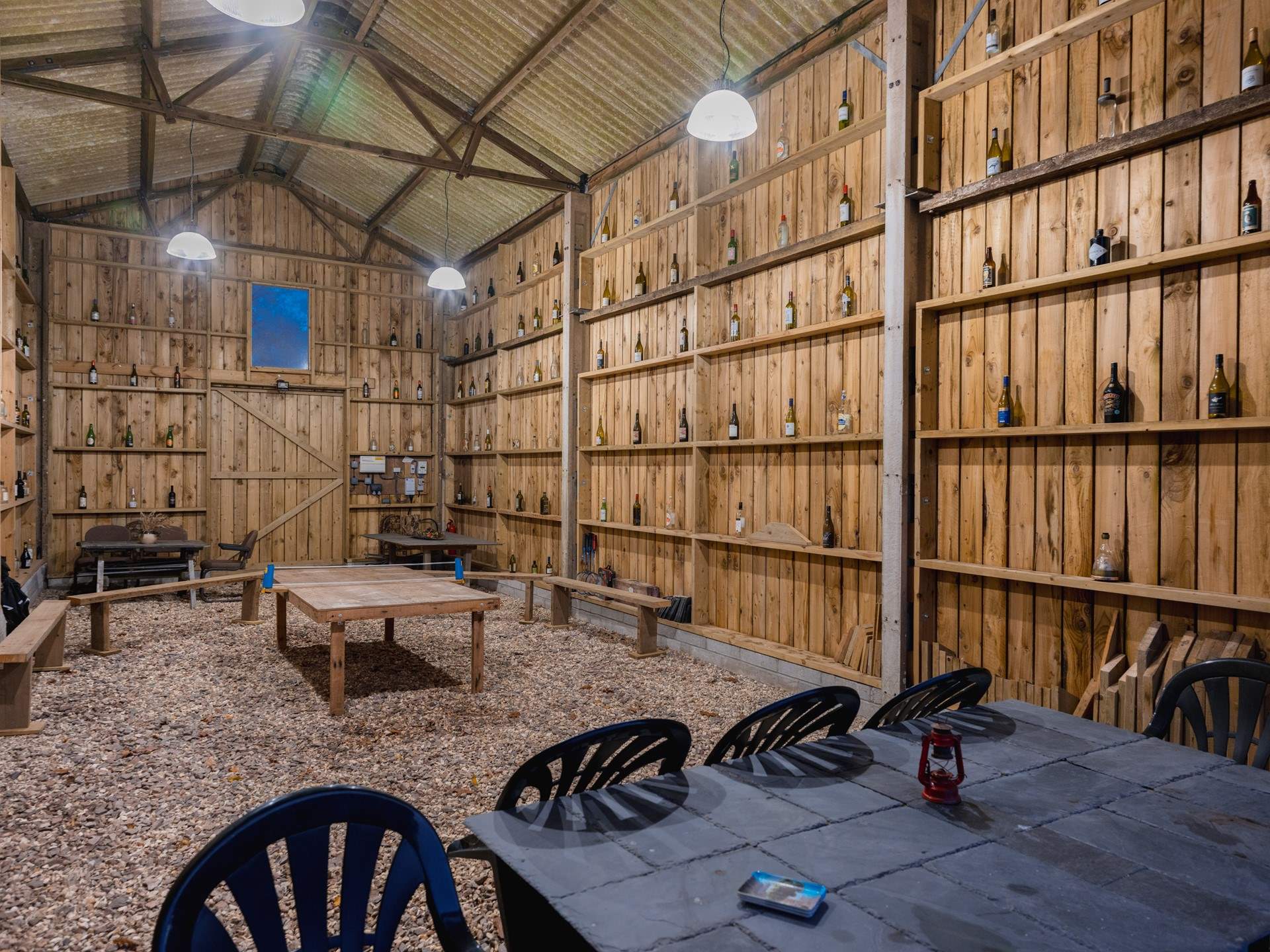 The games barn is a nice little surprise! Perfect for a few hours of fun. Note that use of this space just needs to be confirmed with the very accommodating owners in advance.