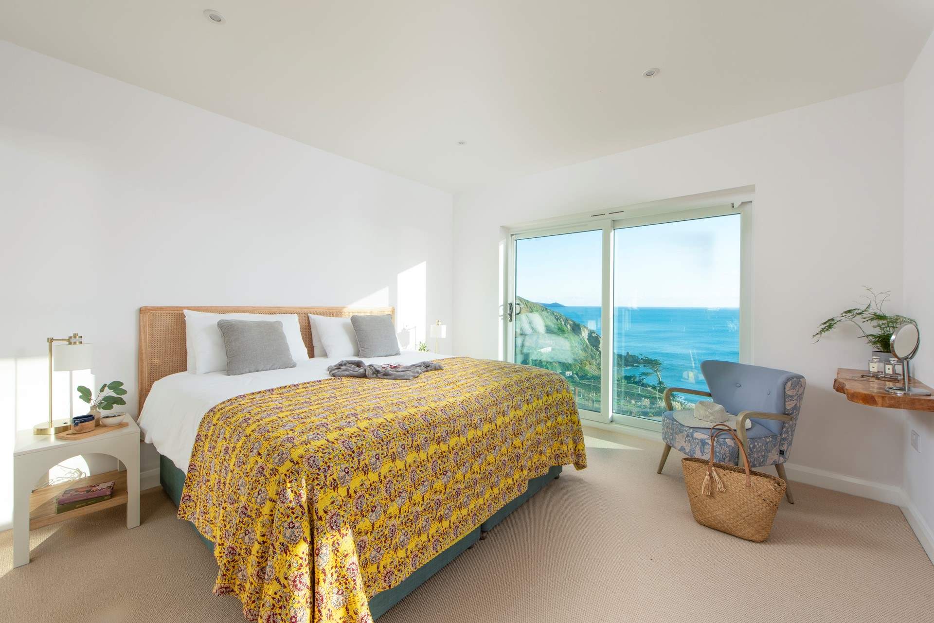 There are a choice of two gorgeous bedrooms at Cirrhata.