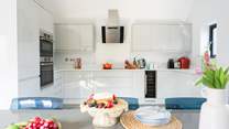 The chef will always be part of the fun thanks to the open plan set out.