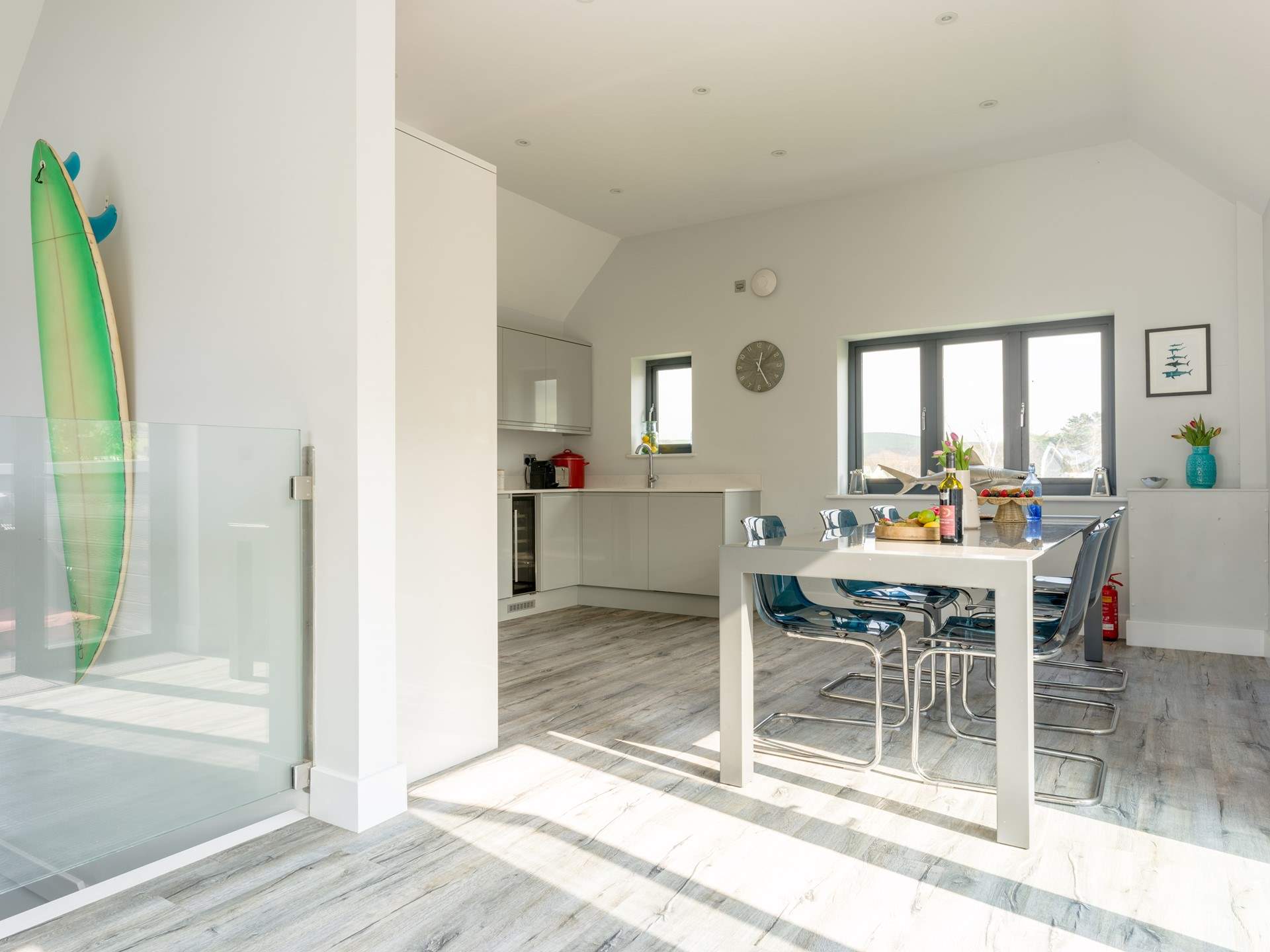 There are nods to the ocean all around. 