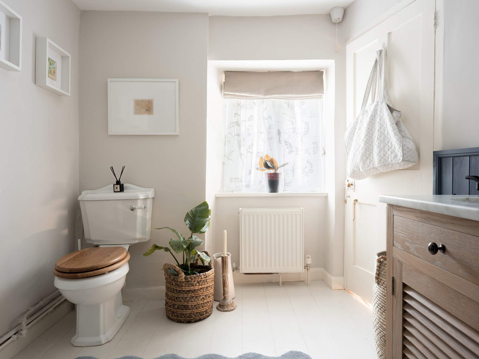 Such a lovely light and bright space.