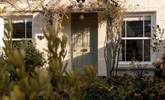 Welcome to magical Snowdrop Cottage. Situated a stone's throw from the heart of Dulverton. - Thumbnail Image