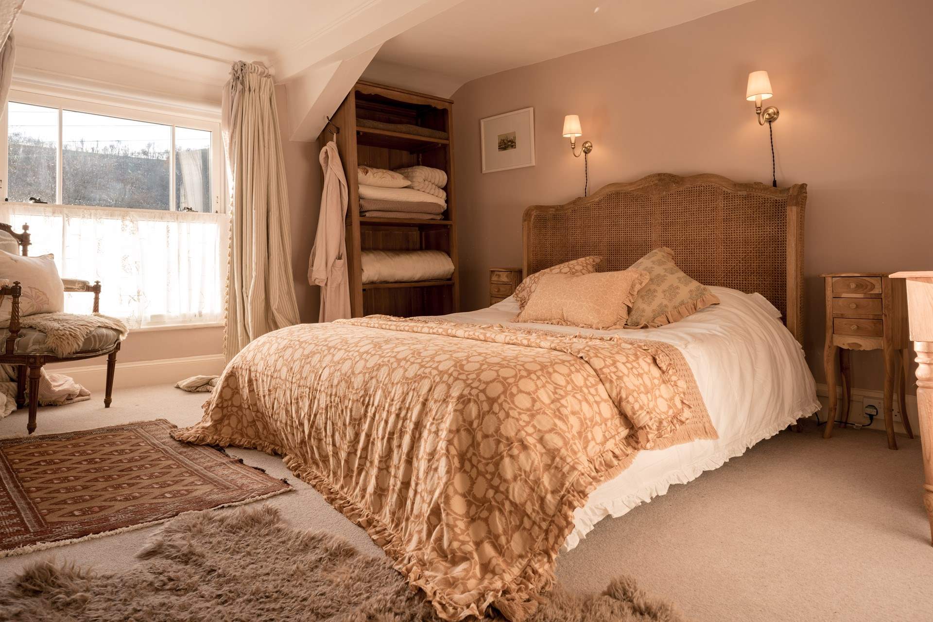 Space, tranquility and soft styling bodes well for a perfect night's sleep.