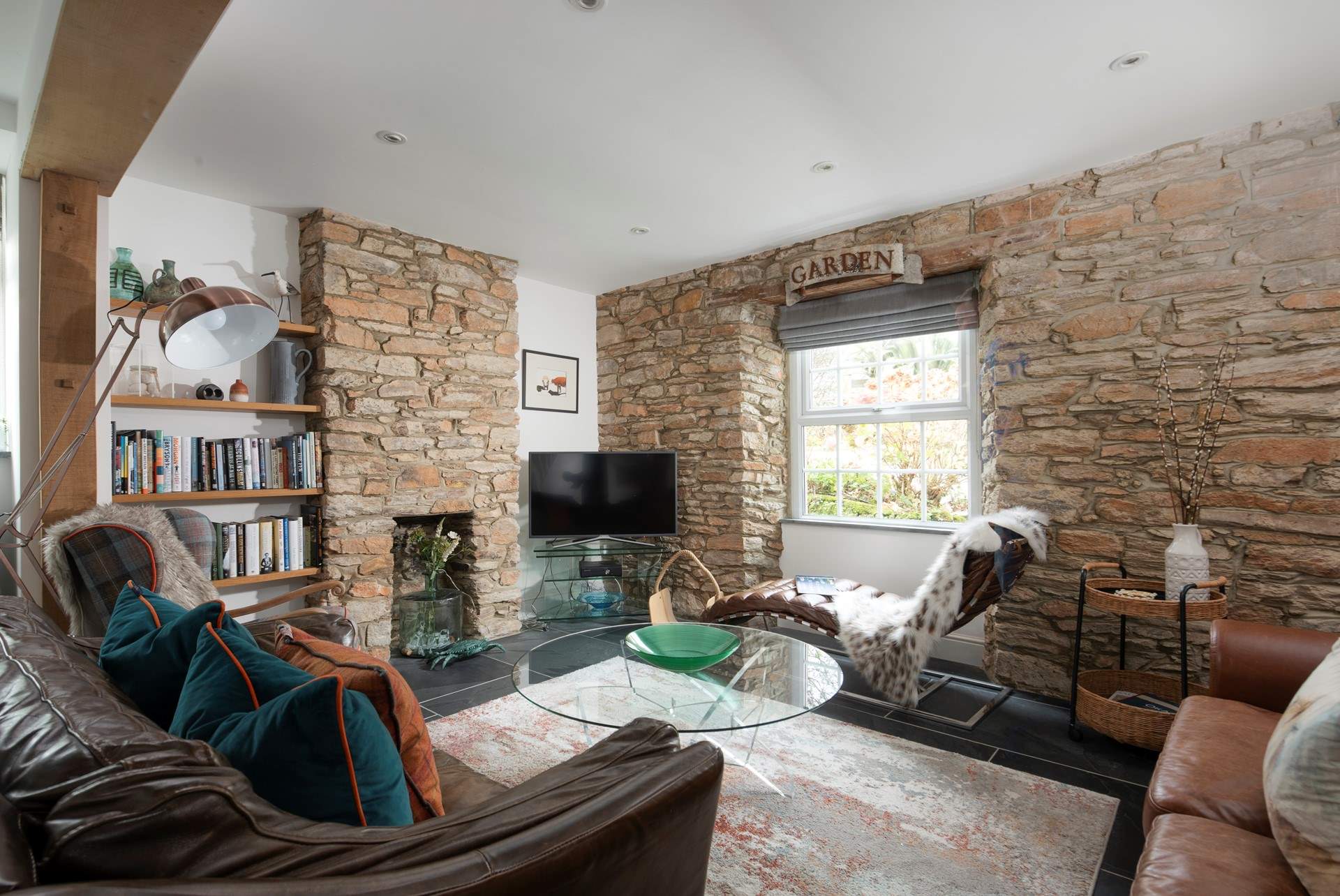 Treat yourself to a well deserved break at our charming cottage in north Cornwall.