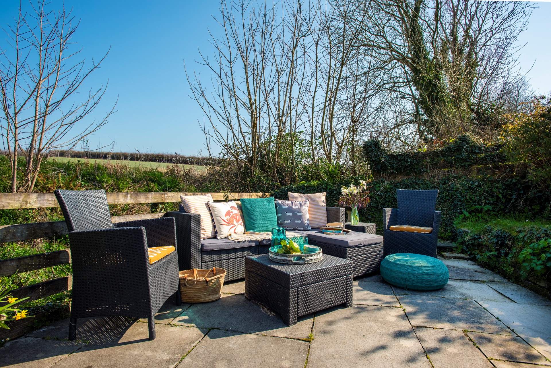 Enjoy outdoor living with the Cornish countryside as your backdrop. 