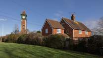 Dunks Cottage overlooks the beautiful village green of Sandhurst in Kent.