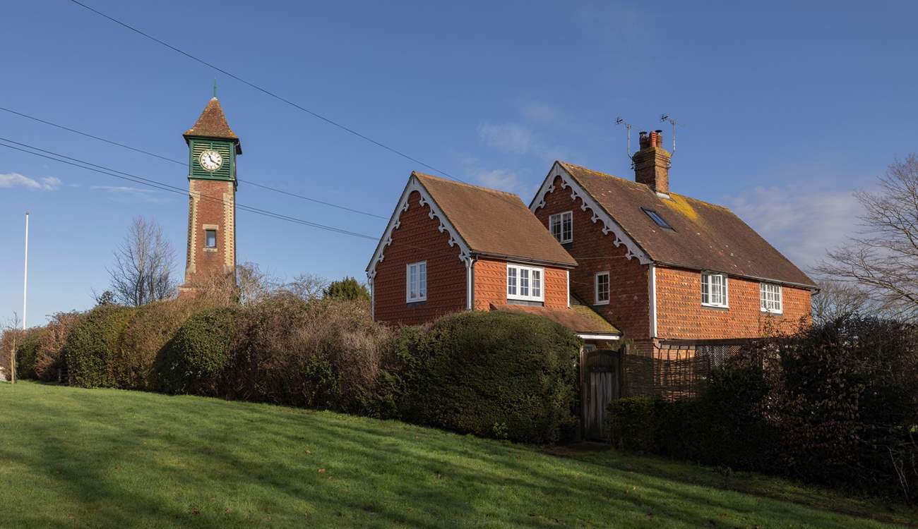 Dunks Cottage overlooks the beautiful village green of Sandhurst in Kent.