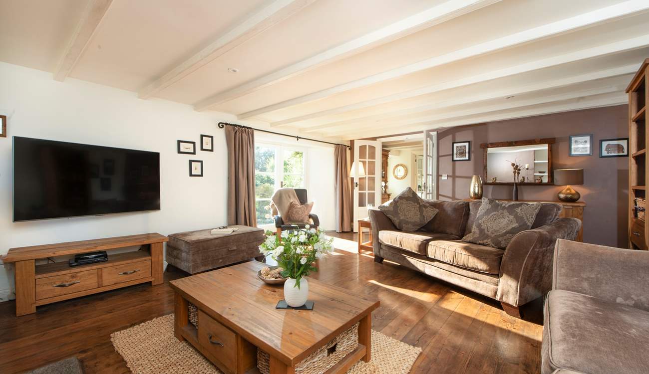 After a day exploring the delights of the area come back and relax weary legs cosied up in the lounge.