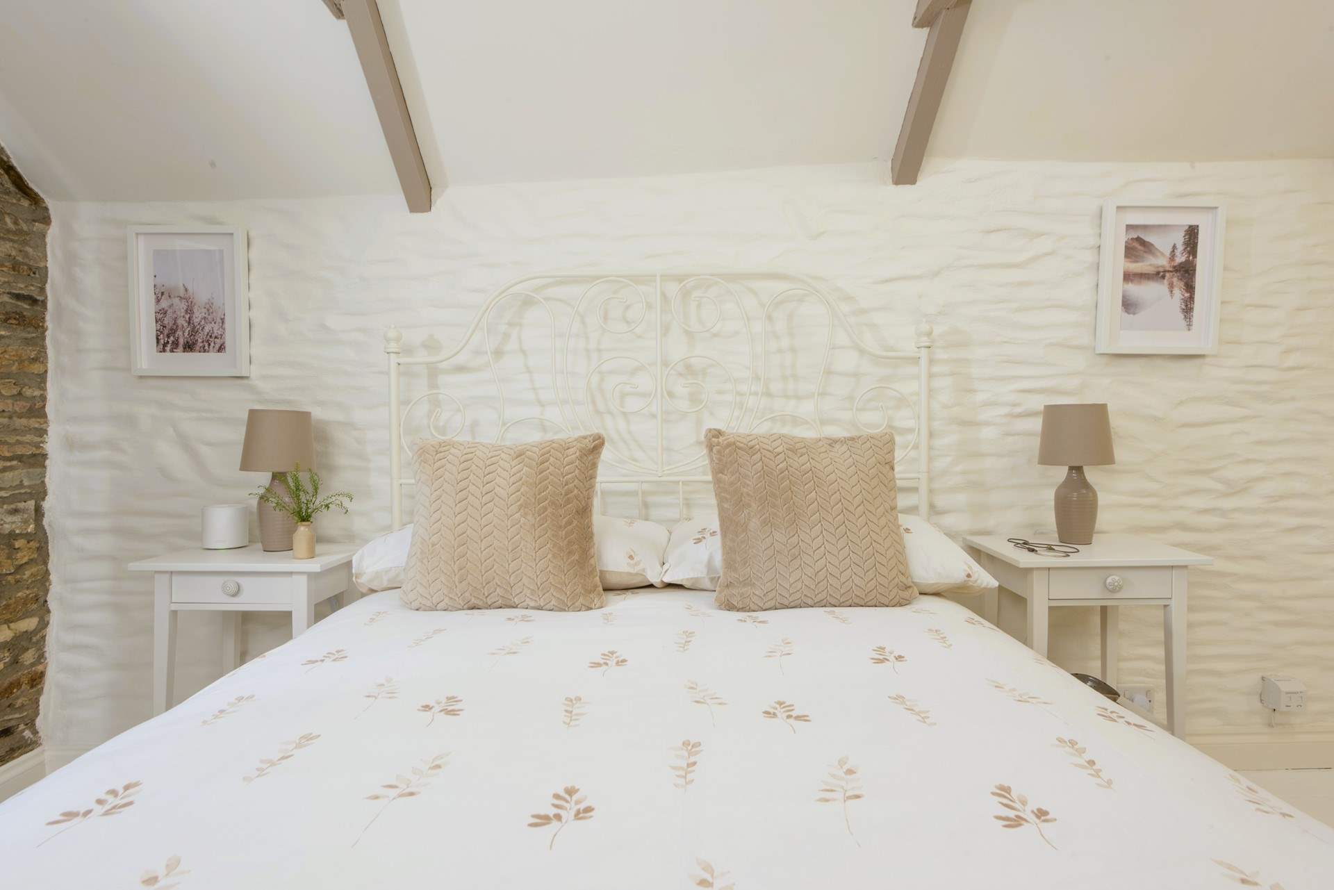 Impeccably presented and styled throughout.