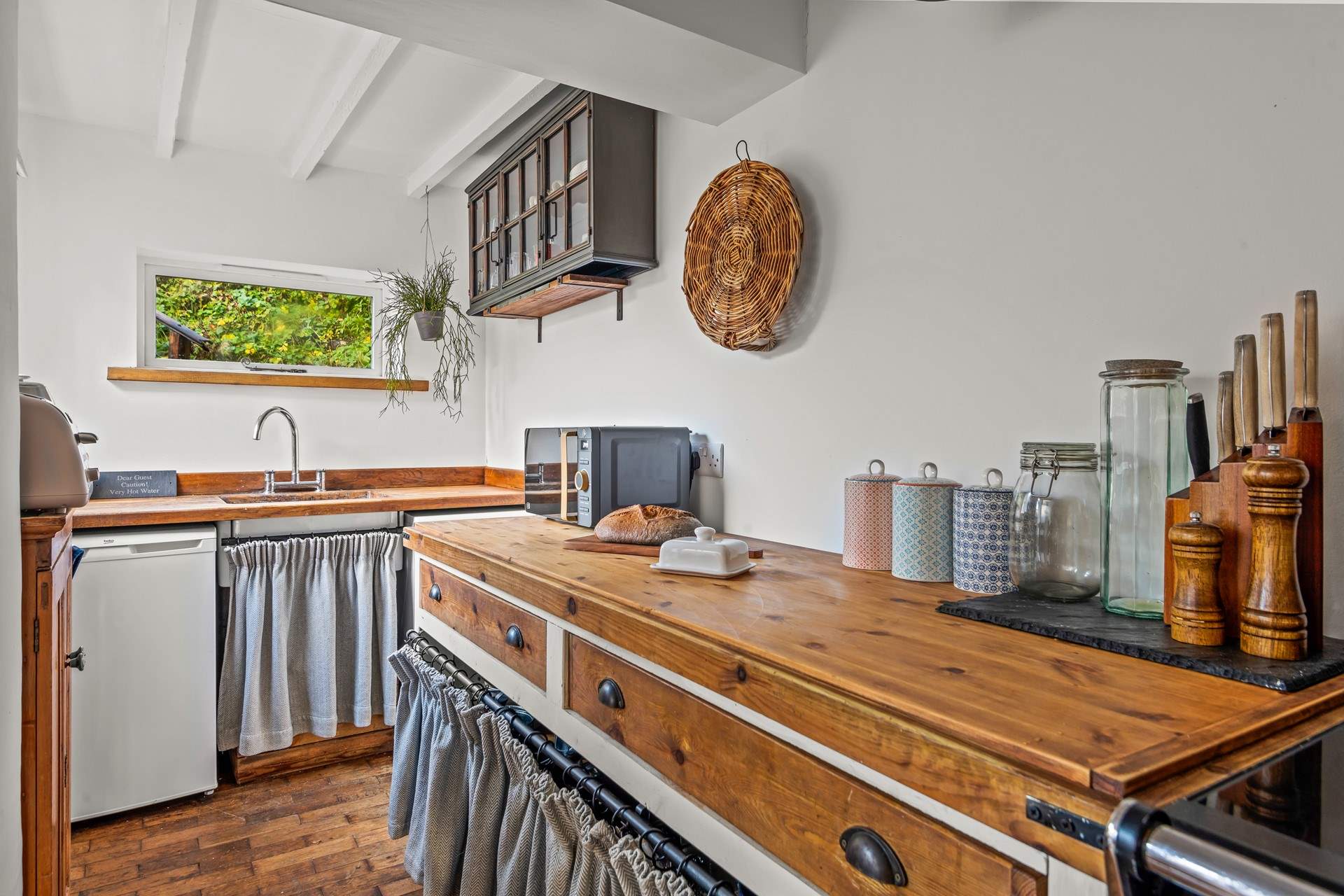 Plentiful worktop space to whip up that special feast.