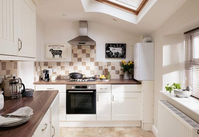 Plenty of space to create a culinary masterpiece. 