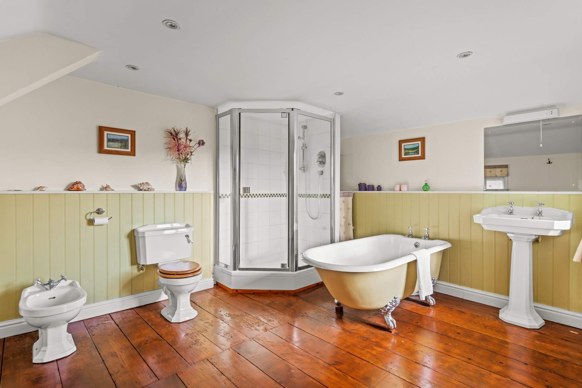 The en suite bathroom to bedroom 2. 