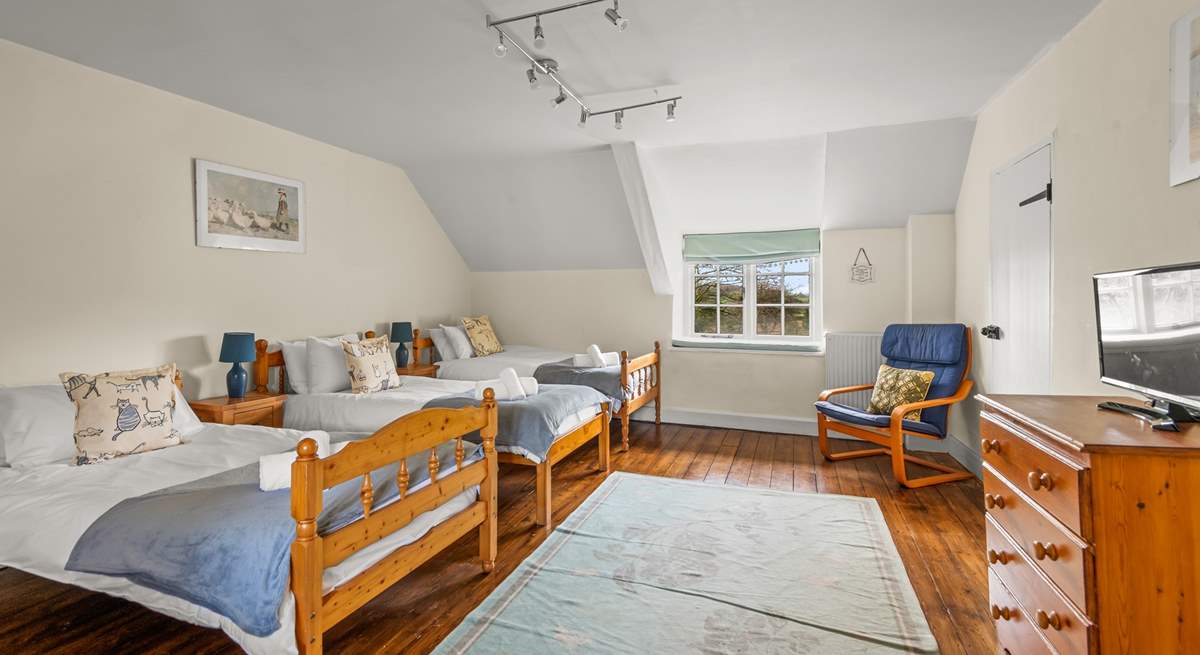 Bedroom 6 also has a TV for extra entertainment.