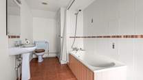 The en suite bathroom for bedroom 1.