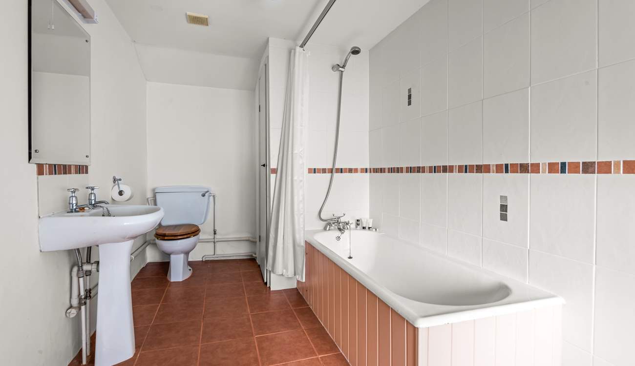 The en suite bathroom for bedroom 1.