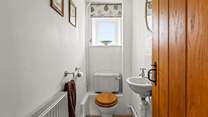 The very handy cloakroom on the ground floor.