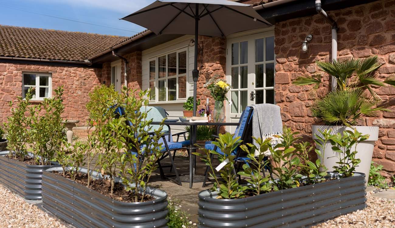 The outdoor seating area is a wonderful & peaceful suntrap.