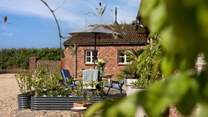 Few better settings for a spot of al fresco dining.