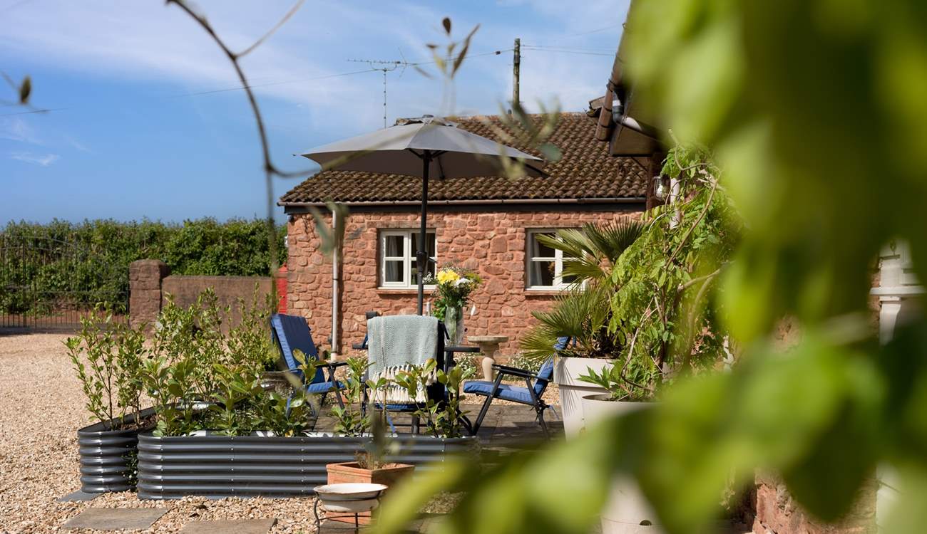 Few better settings for a spot of al fresco dining.