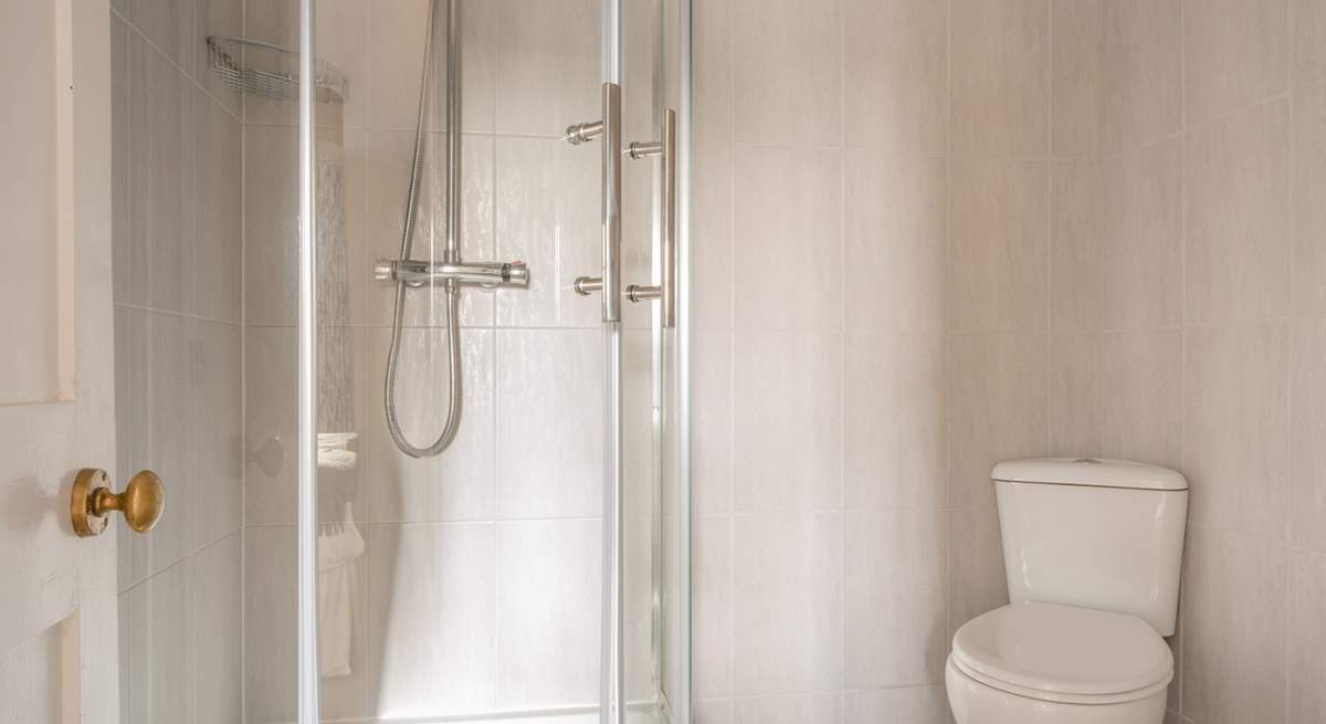 which complements the lovely bedroom. 