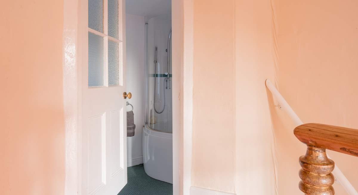 As you climb the stairs you will find the bathroom on the split-landing - please take care.