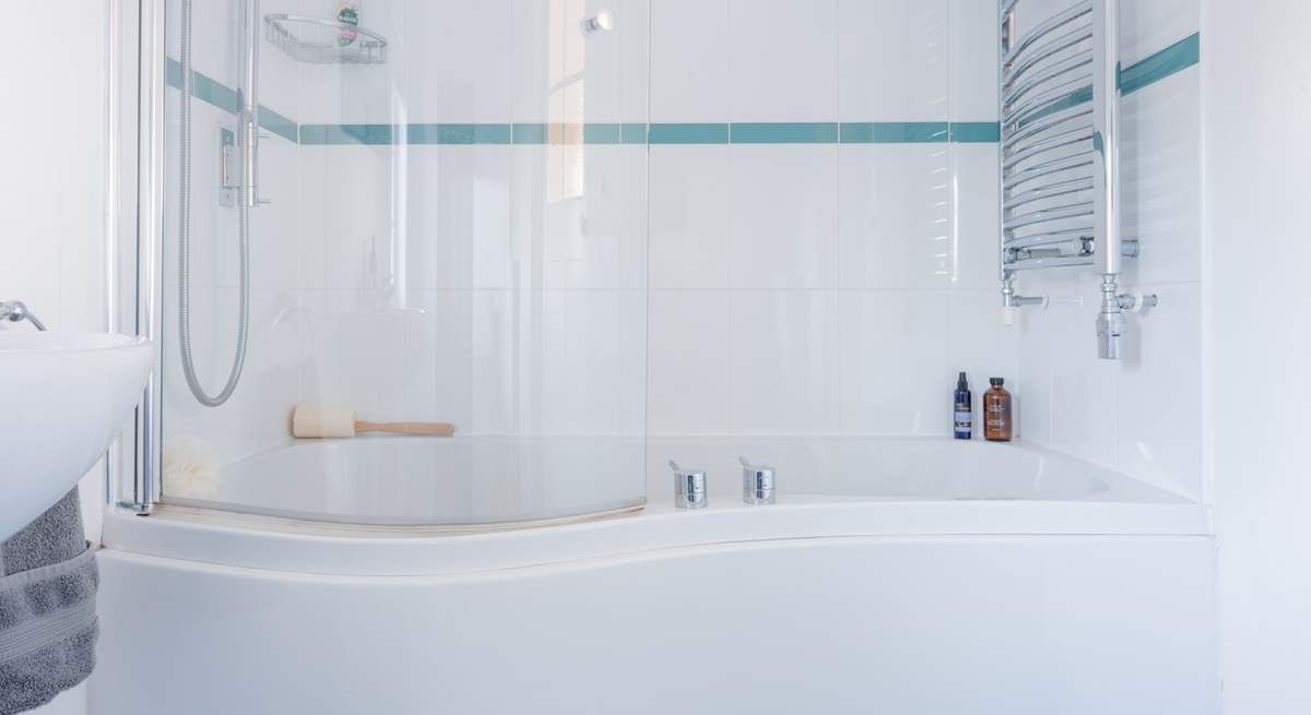 There is always time for a relaxing bath at the end of the day.