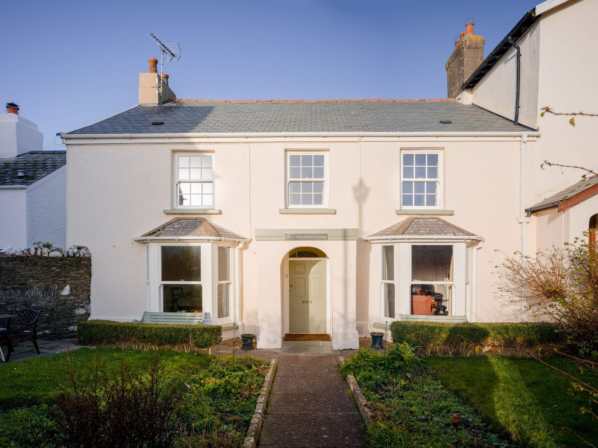 Barricane House is a grand house in the heart of Mortehoe.