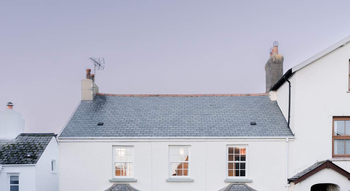 As the sun sets on a busy day of exploring and making memories, head back to your holiday home-from-home.