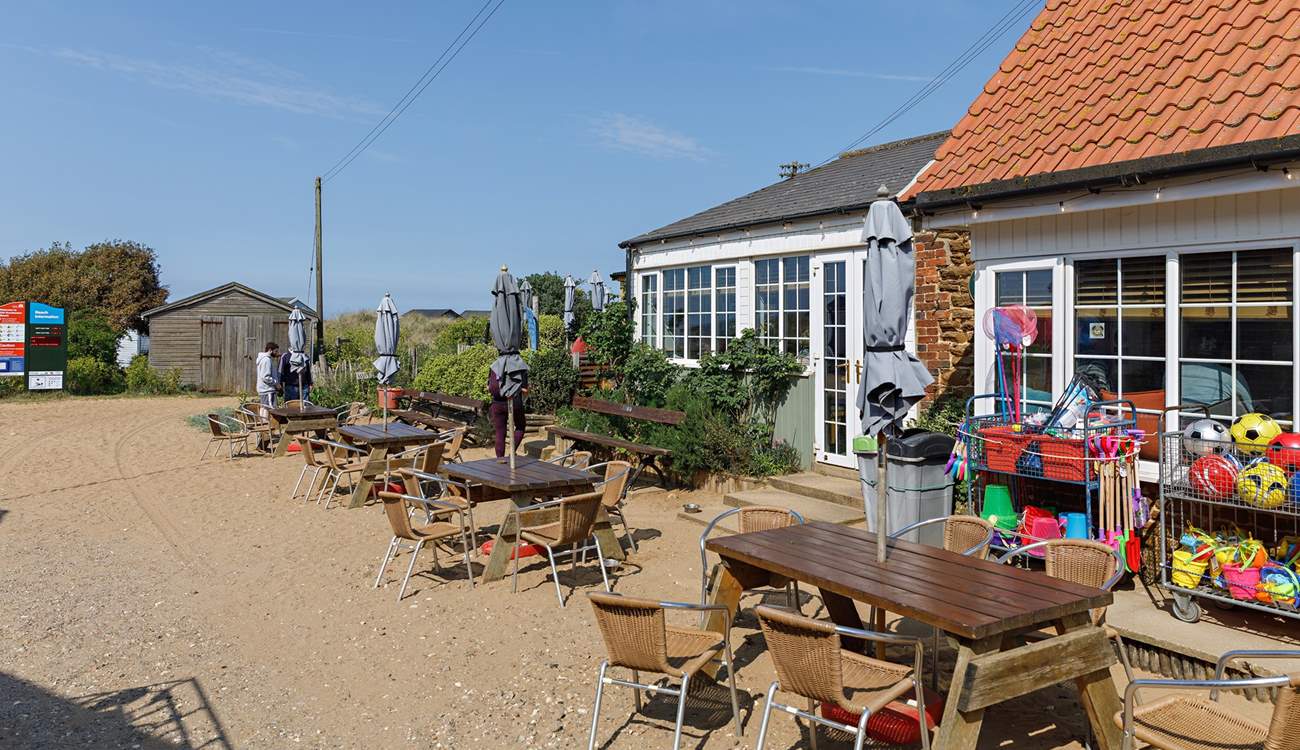 Just a few doors down from Dormy House enjoy a hearty breakfast right on the beach.
