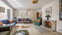 Perfect for your year-round holiday, this retreat is in the best location just yards from the beach.