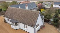 Welcome to Dormy House, dog-friendly and with ample parking, just a stone's throw from the stunning beaches of Old Hunstanton and popular Beach Cafe.