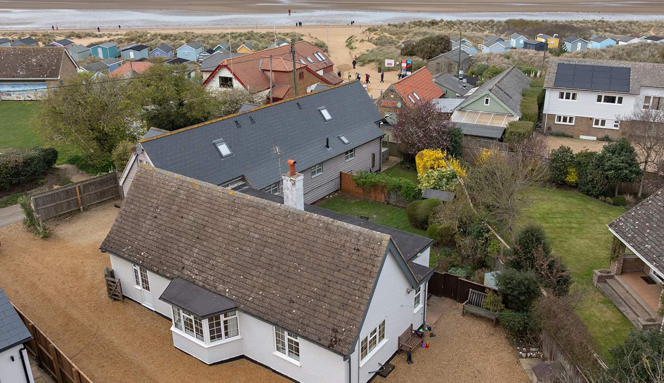 Welcome to Dormy House, dog-friendly and with ample parking, just a stone's throw from the stunning beaches of Old Hunstanton and popular Beach Cafe.