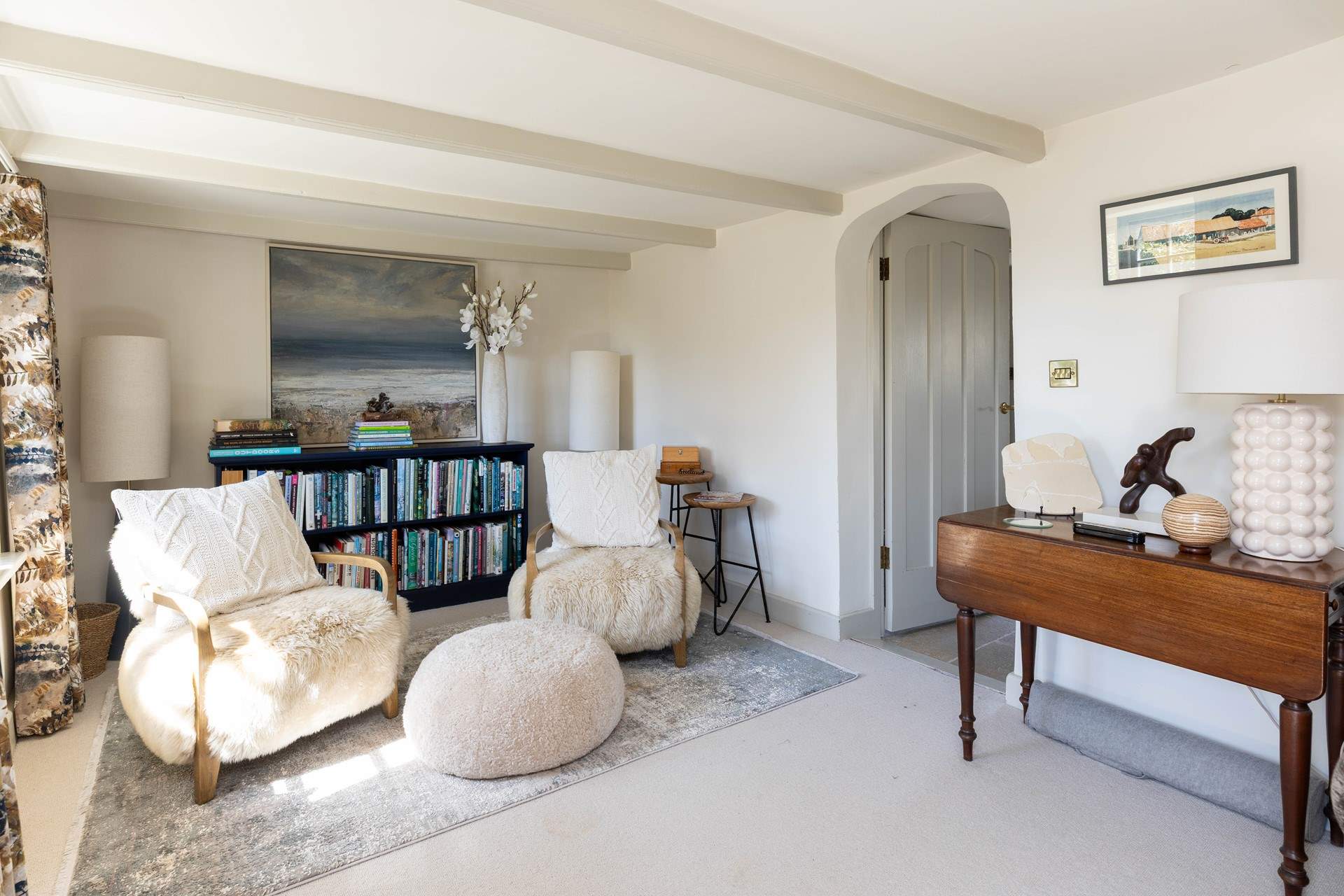 The sitting-room is just stunning. 