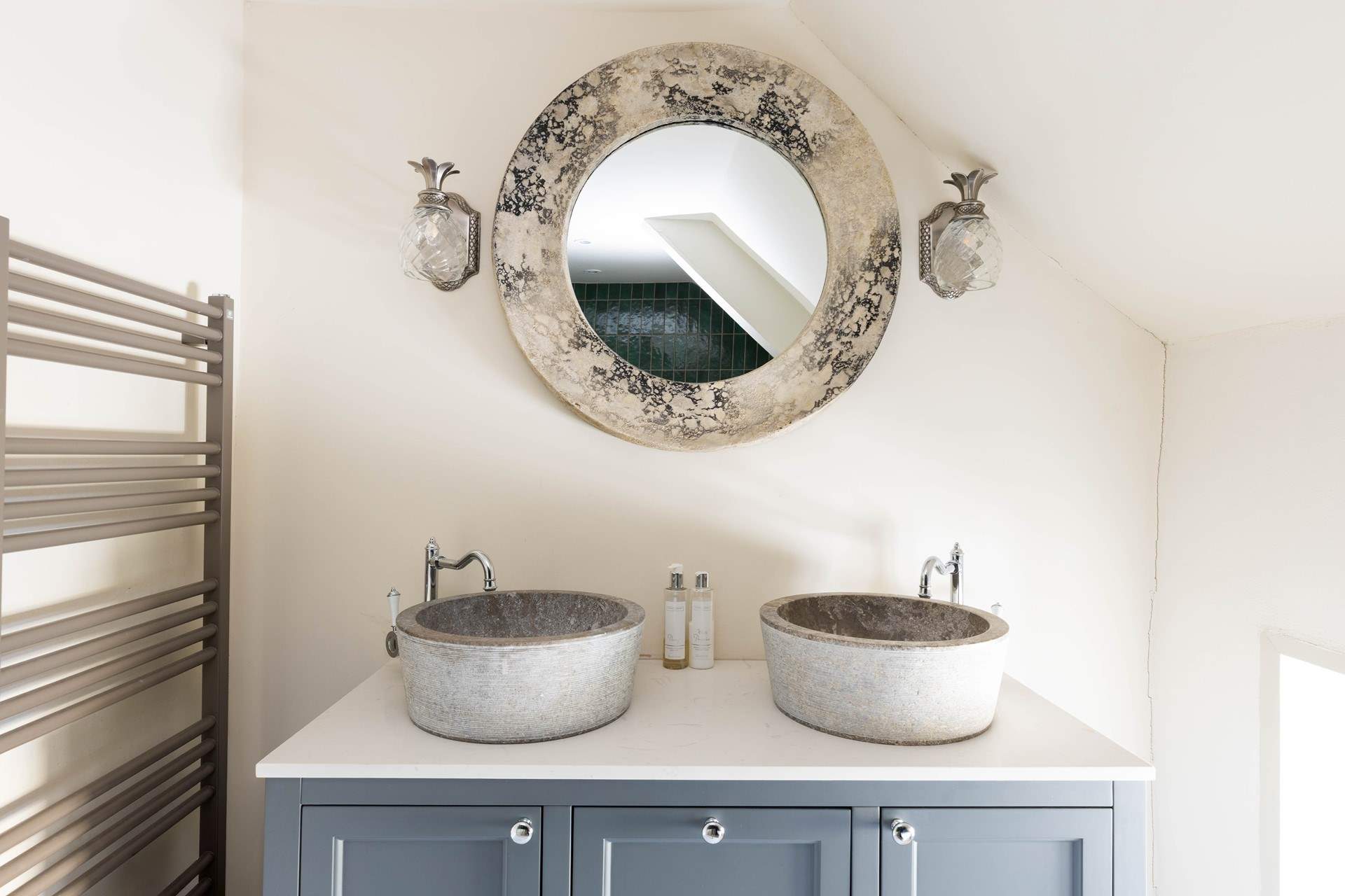 Twin sinks - what a luxury. 