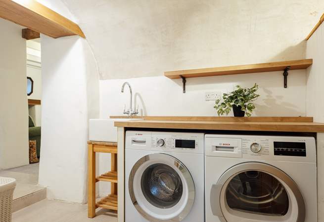 Formerly the captain's cellar, you'll love the quirky walls and quality renovation of Cwtch y Rhos. The utility-area is pretty handy too. 