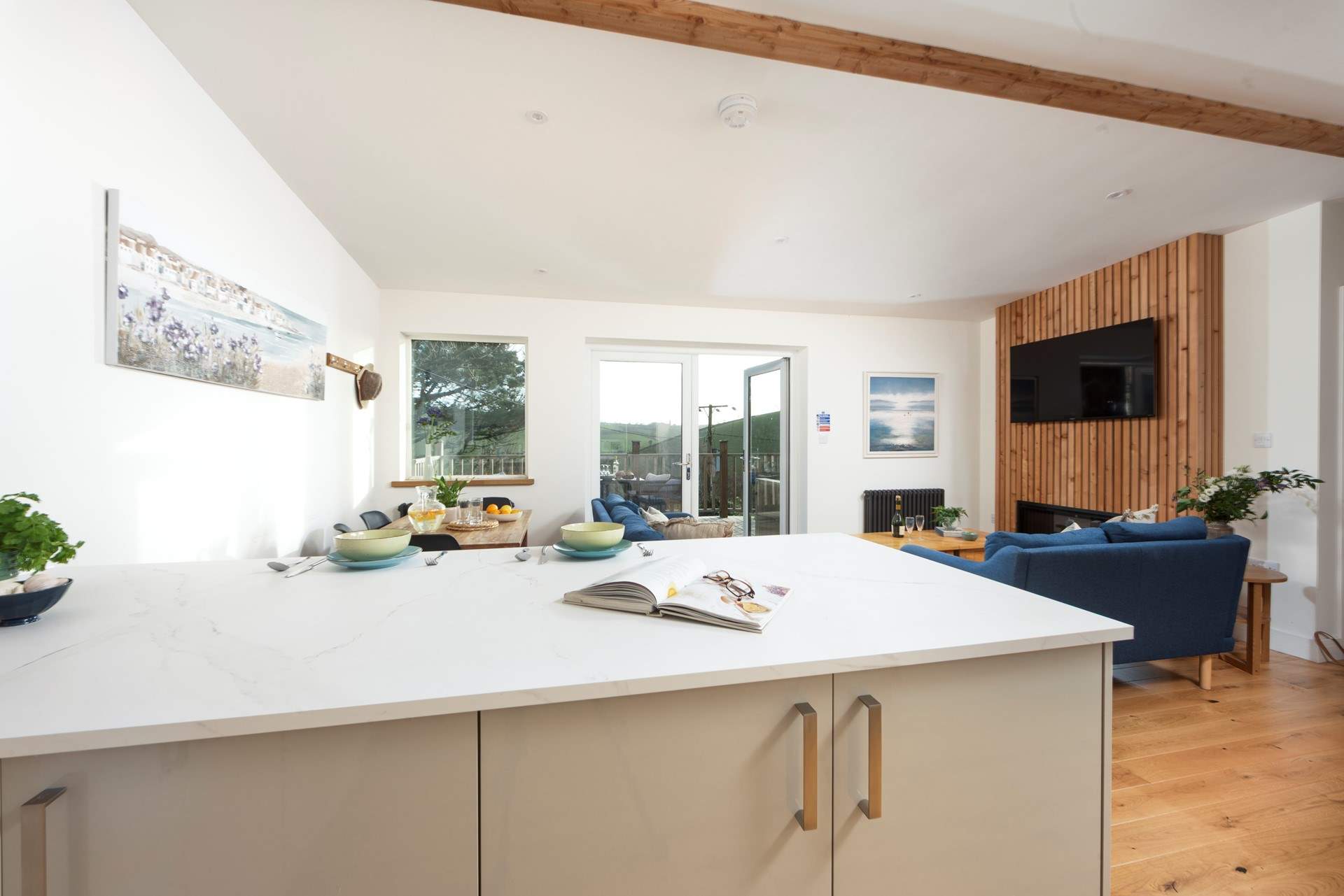 Plenty of work space for prepping, serving up and enjoying every bite.