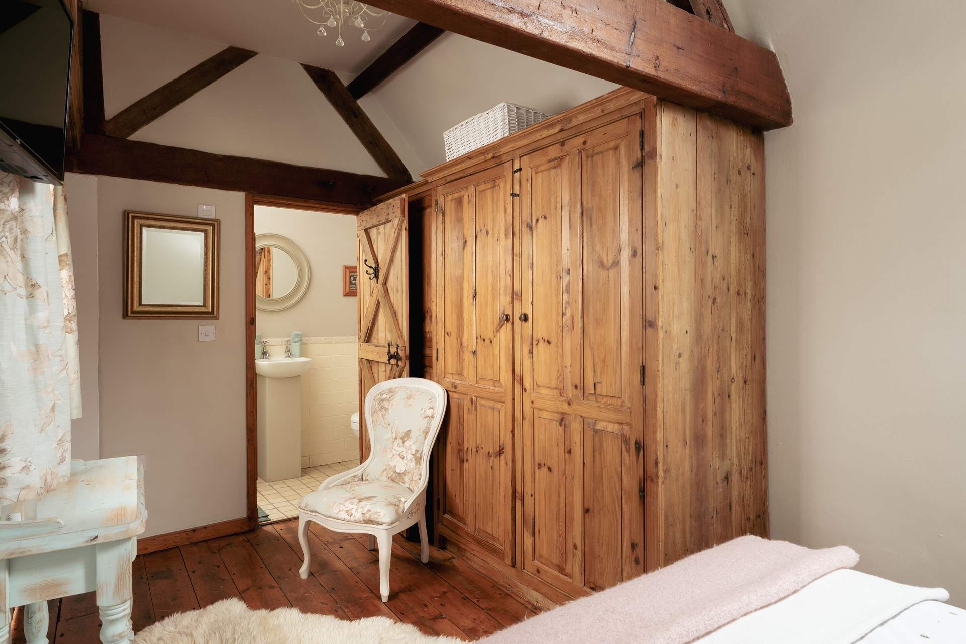 There is plenty of clothes storage.