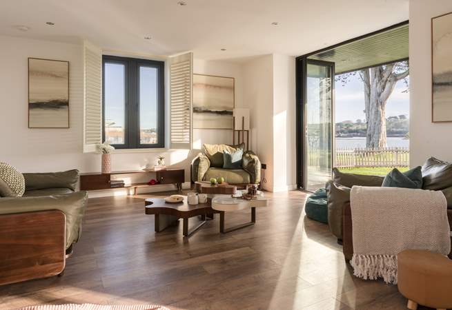 An ever-changing picture thanks to the tide coming and going.