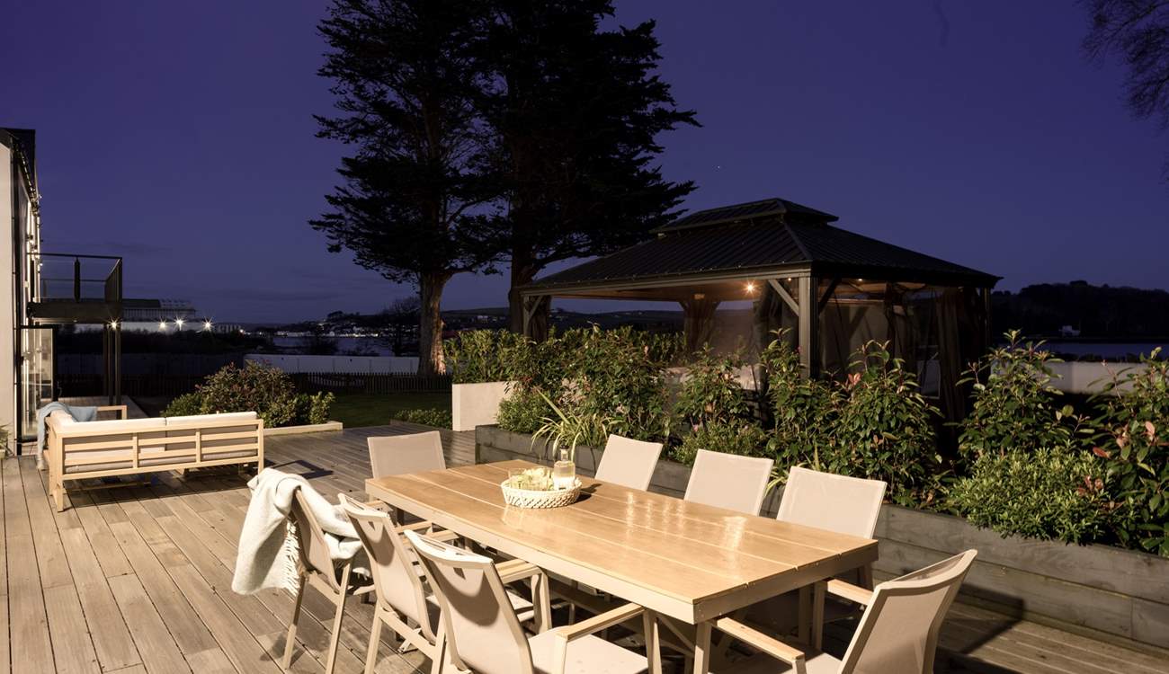 As the sun sets and the stars appear it's time to talk into the night.