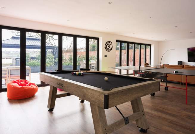 This room will provide you with endless laughs and fun from dawn to dusk.