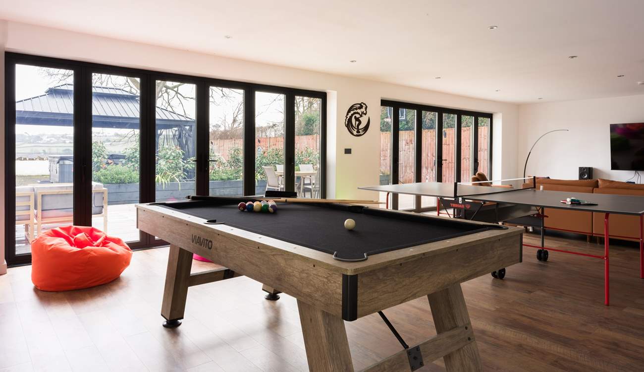 This room will provide you with endless laughs and fun from dawn to dusk.