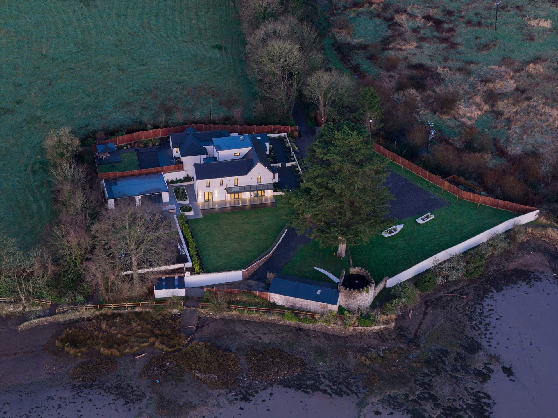 The Moorings sits behind Boathyde enclosed in the gated grounds.