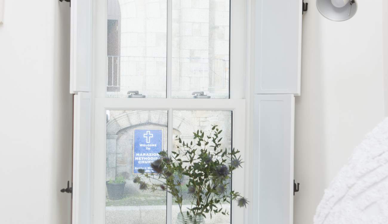 This characterful home is opposite the Methodist Church in the heart of Marazion and was built in 1813.