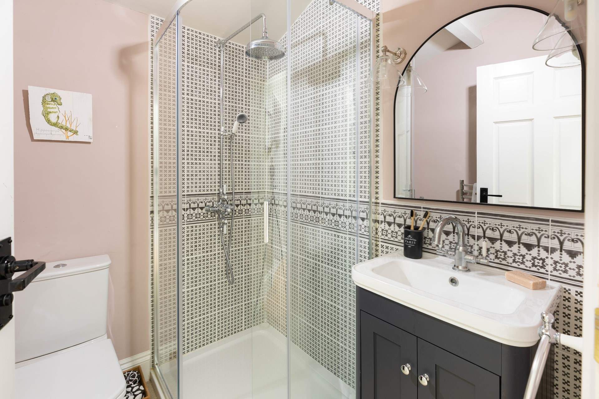 The pretty shower-room for Bedroom 1. 