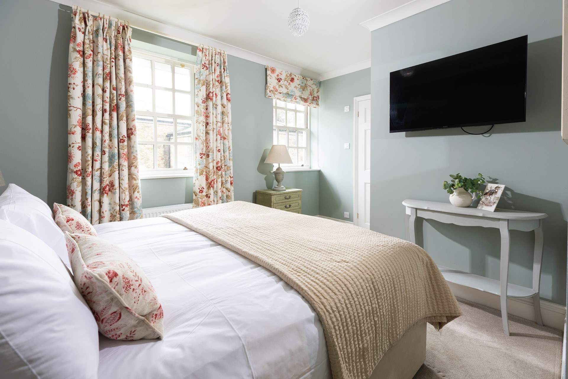 Get yourself some naughty snacks and watch your favourite boxset in bed. 