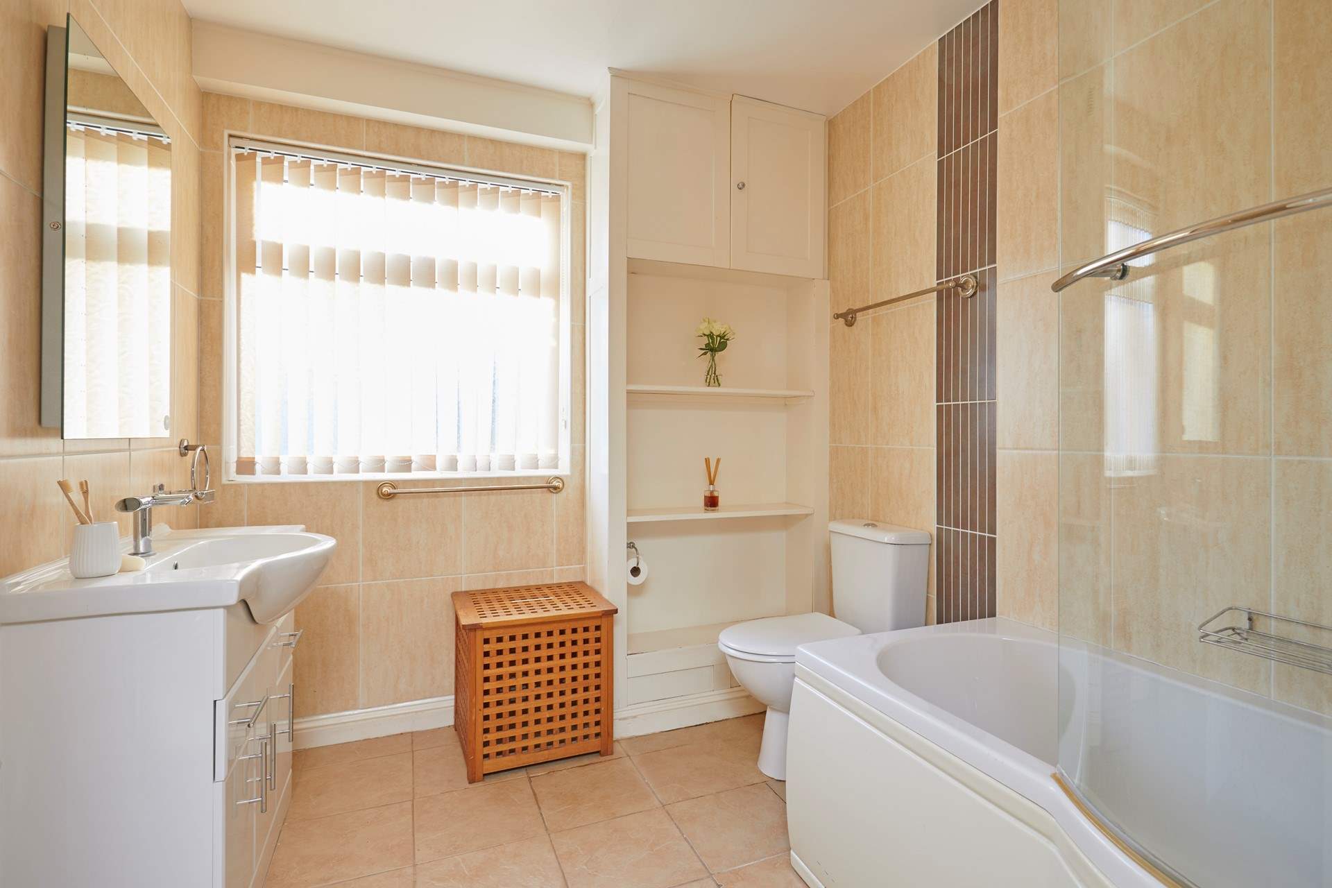 This bathroom is located on the lower ground floor.