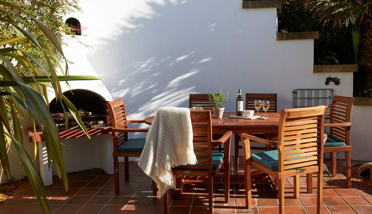 With a Mediterranean feel, this is the perfect space for al fresco dining.