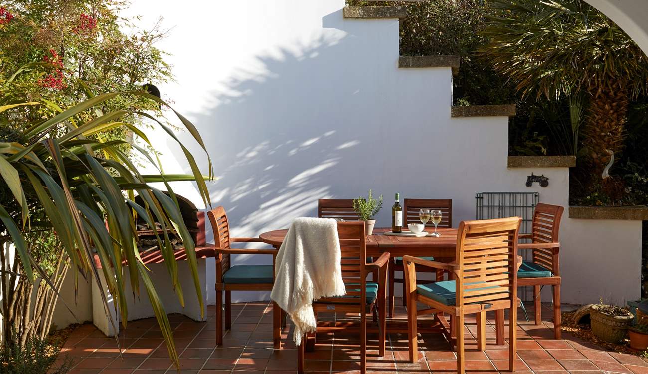 Enjoy the evening sun and a tipple of your choice.