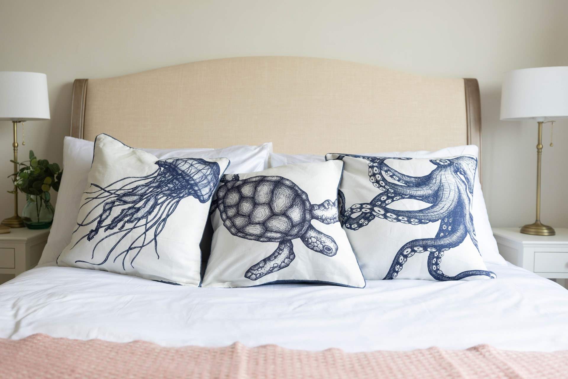 Such lovely coastal decor.